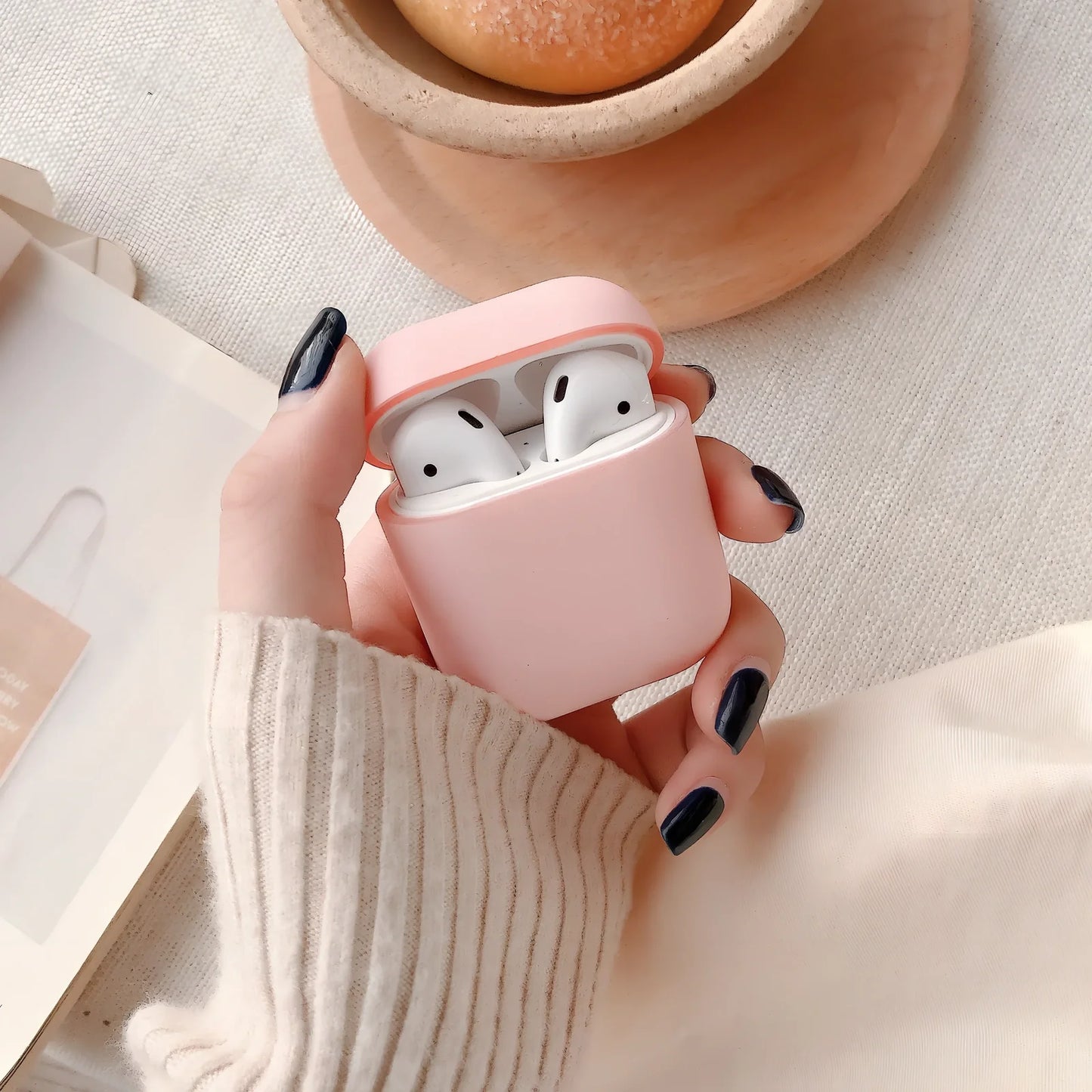 Black plastic wireless Bluetooth headset case for AirPods 1 and 2, 5.8 cm size with snap lid