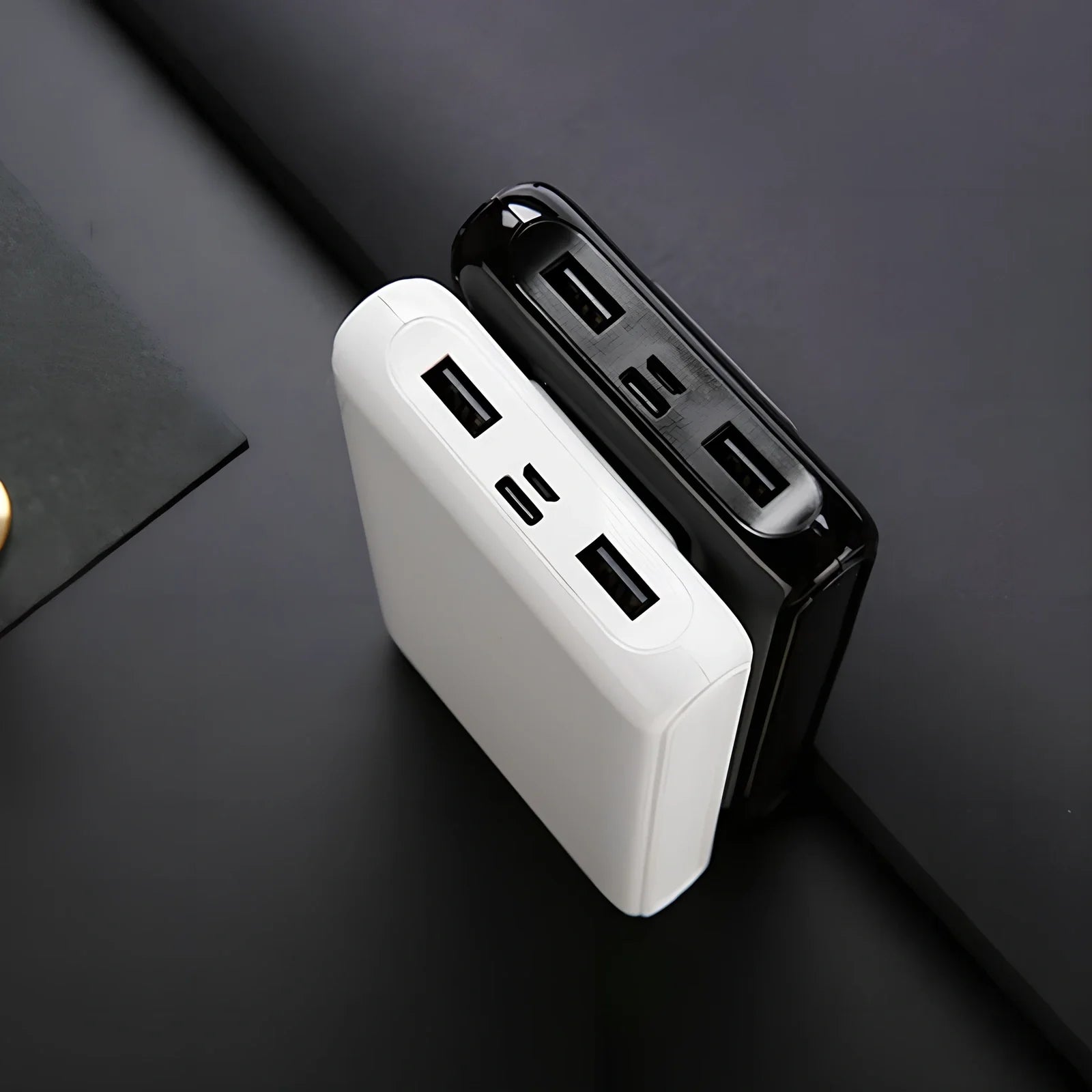 Black 18650 DIY charging bank case C9 model, 22mm x 76mm x 150mm with Type-C input and 5V 2A output for six batteries