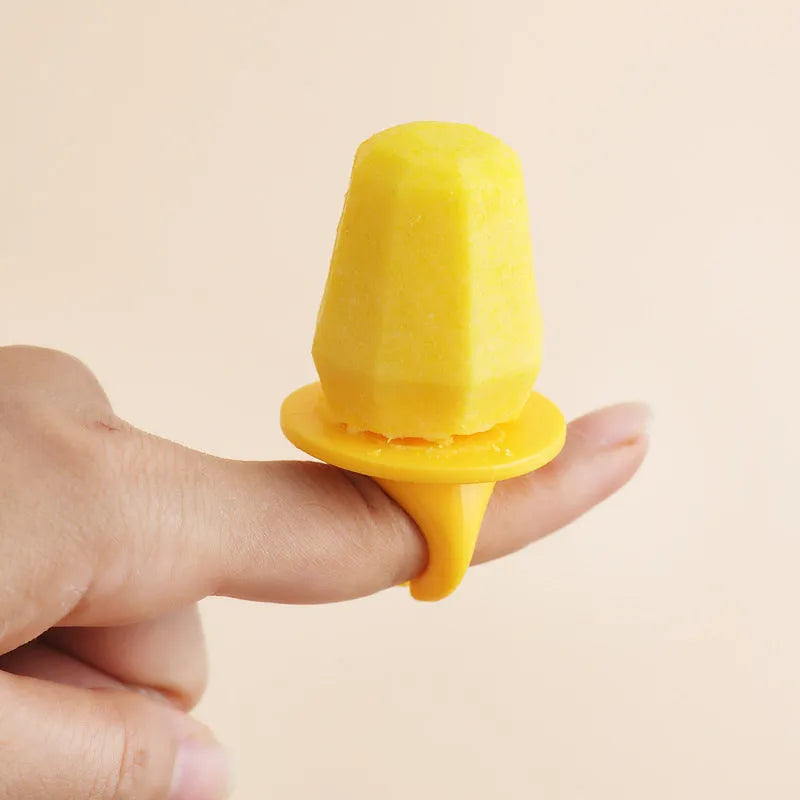 Plastic soft cartoon anti-dripping ice mould in brown honeycomb design for homemade ice cubes