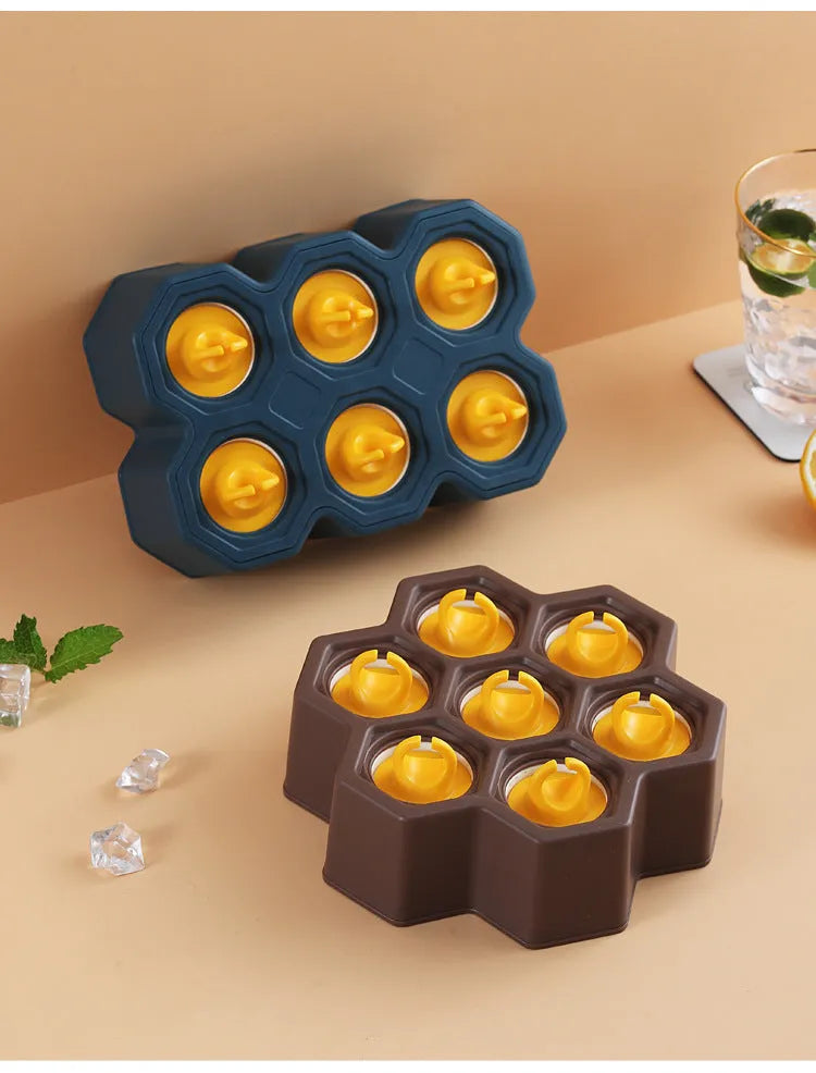 Plastic soft cartoon anti-dripping ice mould in brown honeycomb design for homemade ice cubes