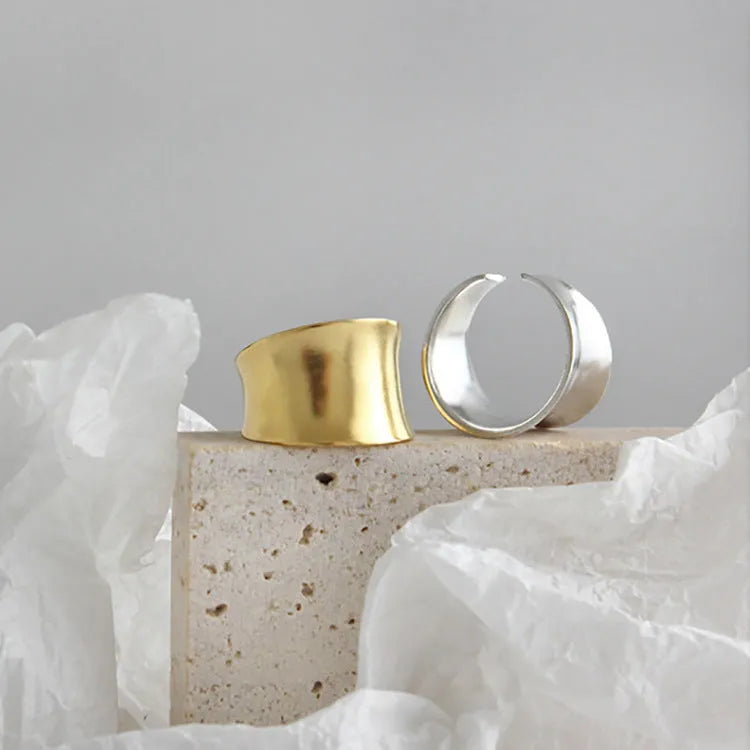 Big wide geometric 925 silver ring with adjustable opening, silver finish, on finger