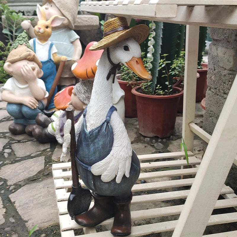 Flexible resin duck statue for outdoor garden decoration, waterproof and sunscreen resistant