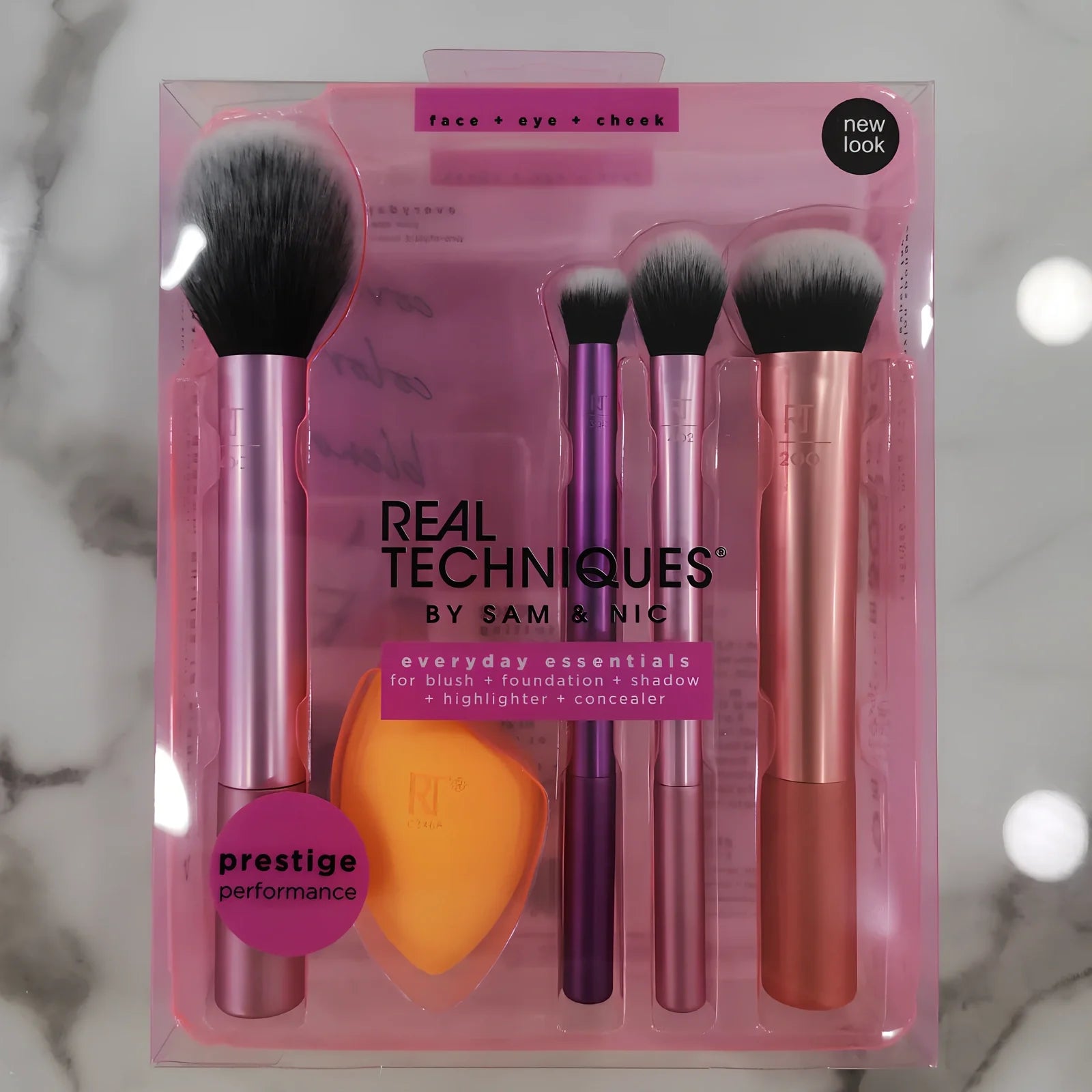 5-piece golden handle makeup brush set including powder, paint, highlight, and eyeshadow brushes, total 120g weight