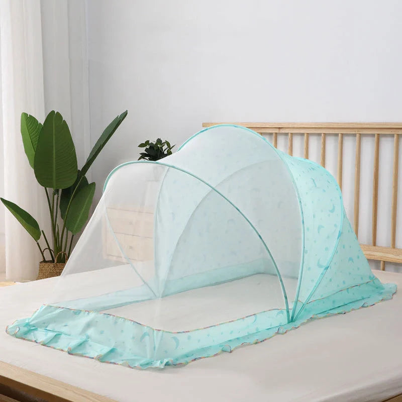 Foldable mosquito net for infants and children's beds in elegant grey