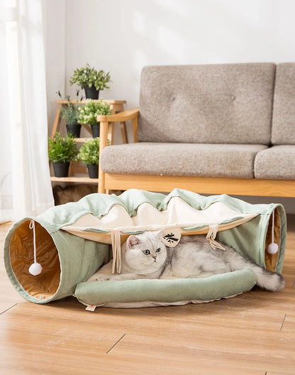 Collapsible cat tunnel in durable cloth, perfect for indoor play and easy storage