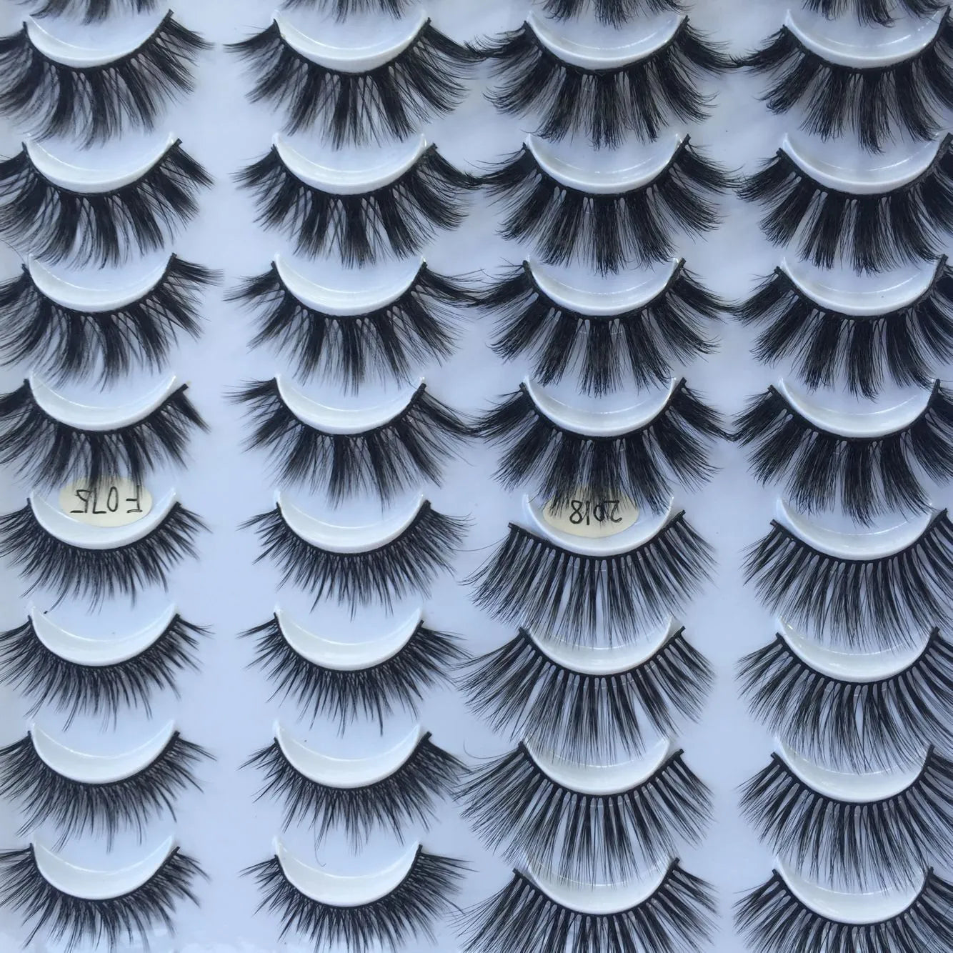 20 pairs of three-dimensional multi-layer mixed false eyelashes handmade from chemical fibre