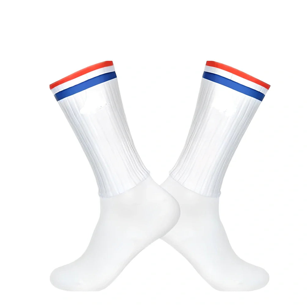 Aerodynamic cycling socks in black white with non-slip silicone and 50% nylon for men and women, team version