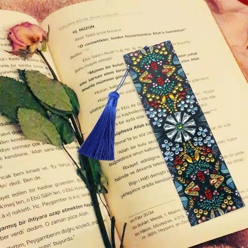 Handmade mandala flower diamond painting leather bookmark with special-shaped diamond embroidery
