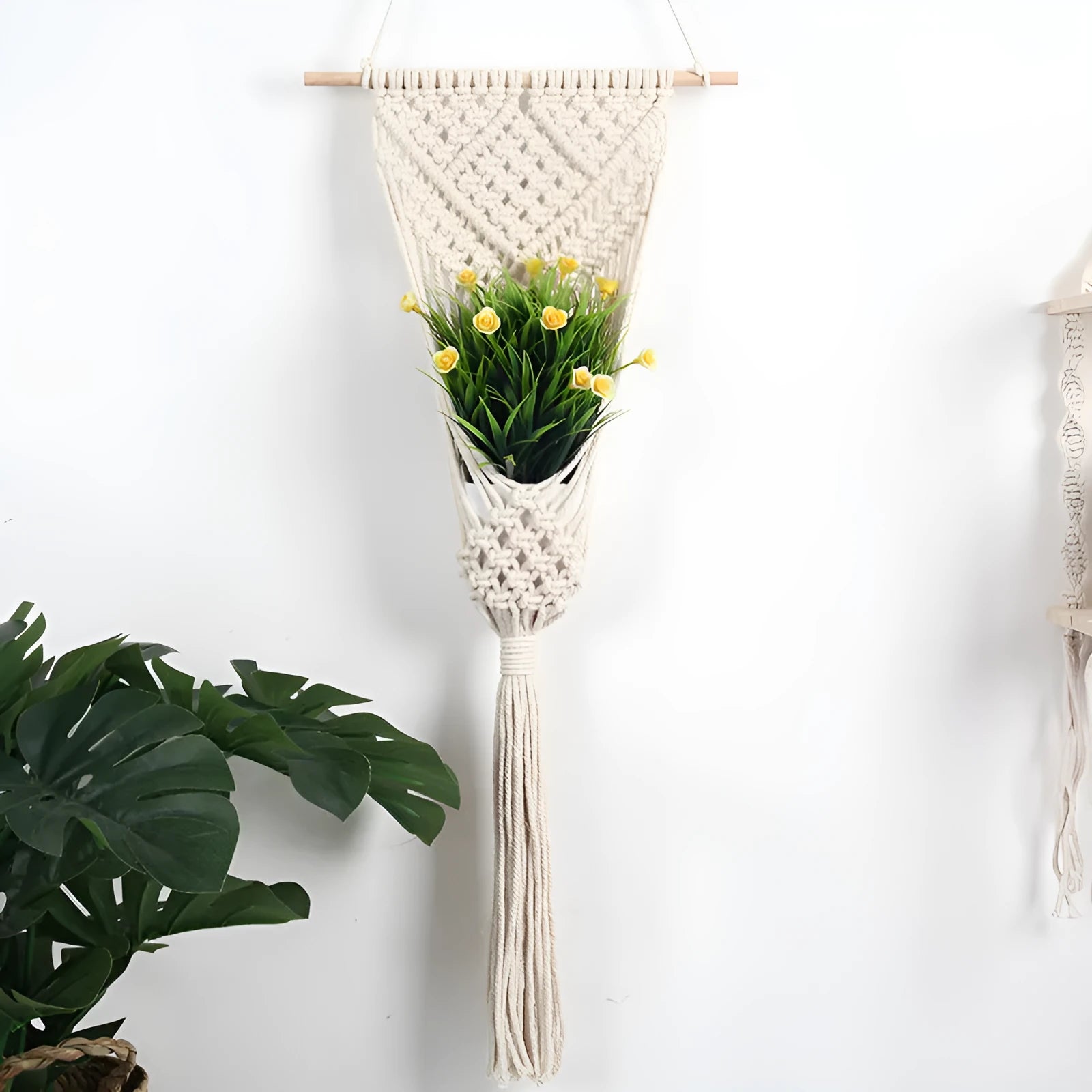 Hand-woven cotton wall tapestry with grid pattern measuring 30x70cm
