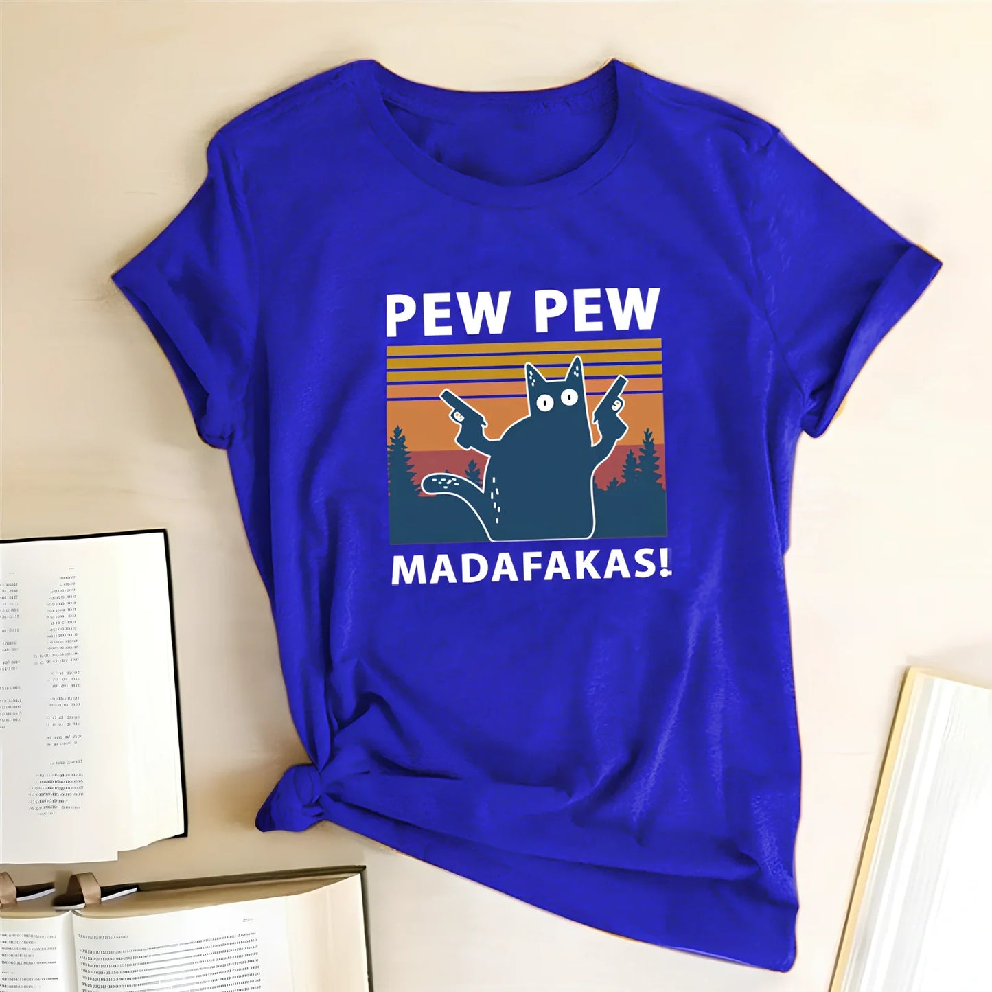 Short sleeve printed Maddakas T-shirt in navy blue, loose fit with round neck and hedging hems, sizes S to XXXL