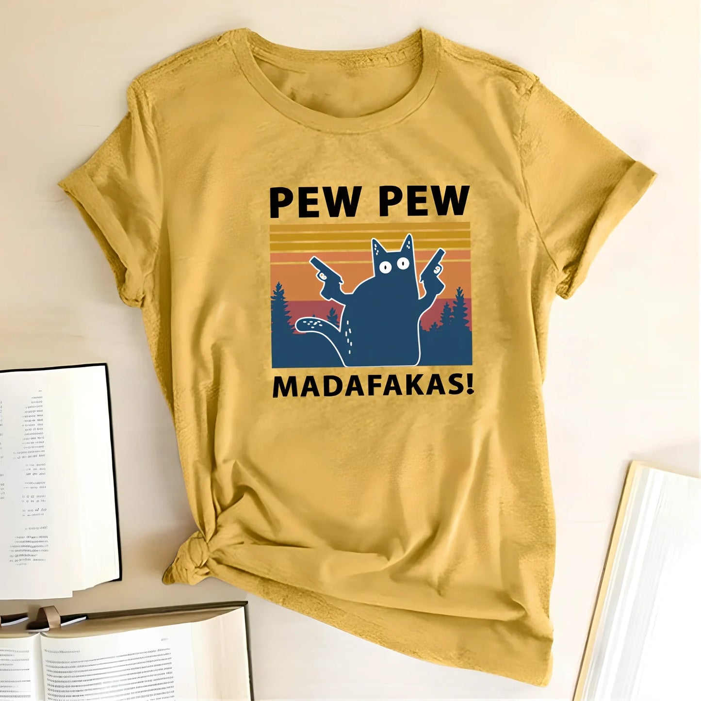 Short sleeve printed Maddakas T-shirt in navy blue, loose fit with round neck and hedging hems, sizes S to XXXL