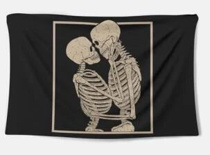 Vibrant polyester tapestry with digital thermal transfer technology for durable home decor