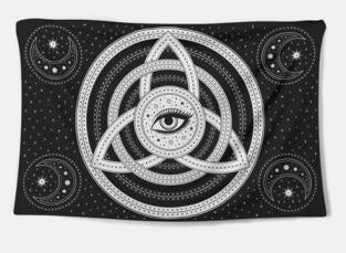 Vibrant polyester tapestry with digital thermal transfer technology for durable home decor