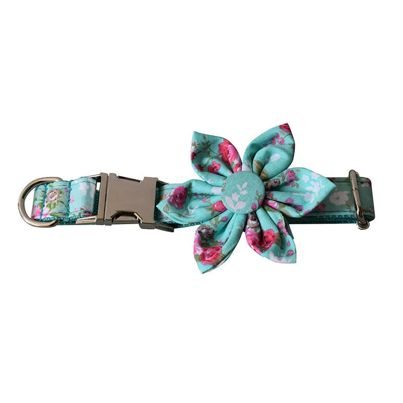 Green rose cotton dog collar and leash set with floral pattern on white background