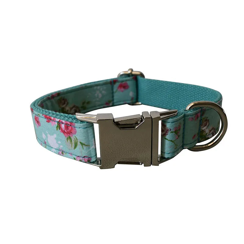 Green rose cotton dog collar and leash set with floral pattern on white background