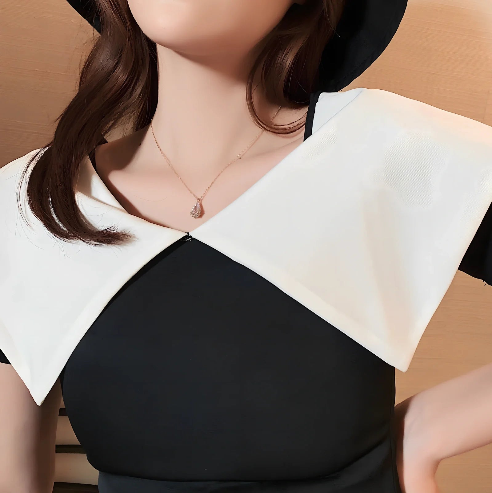 Women's adjustable crystal water drop pendant necklace with 21-50cm chain and silver gold plating options