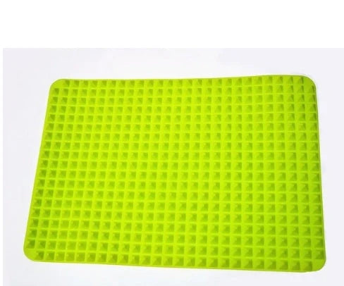 Red silicone pyramid cooking mat with grid for oven and BBQ, 39.5x27.5x1cm
