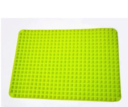 Red silicone pyramid cooking mat with grid for oven and BBQ, 39.5x27.5x1cm
