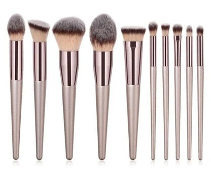 Wooden handle champagne gold makeup brush set with 10 professional brushes for foundation and contouring