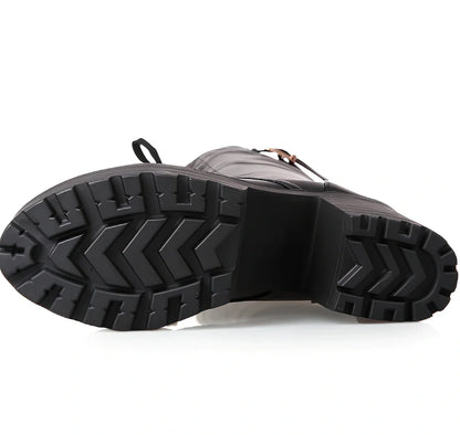 So Combative High Boots in black with 9.5cm heel, non-slip rubber sole, 35cm tube height for professional women