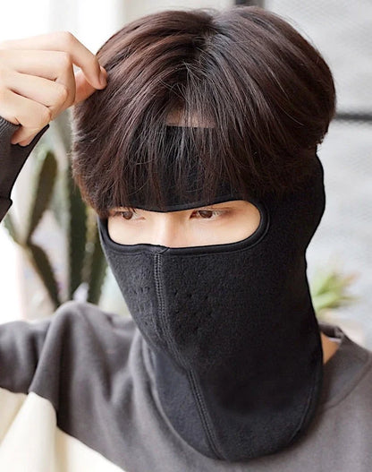 Autumn and winter dust masks in various colours for breathability and warmth