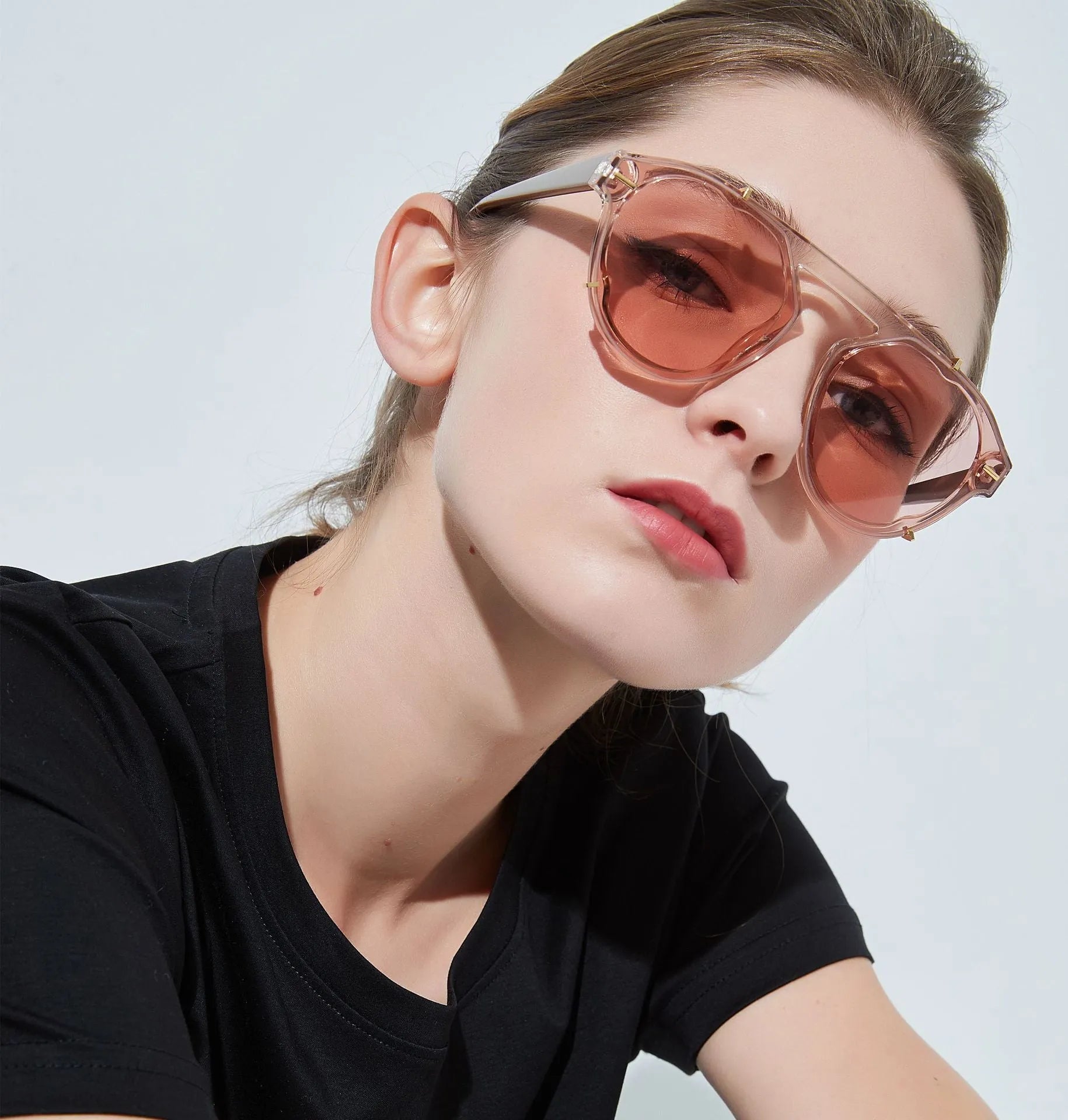 Women's vintage sunglasses with PC frame and AC lens in transparent colour