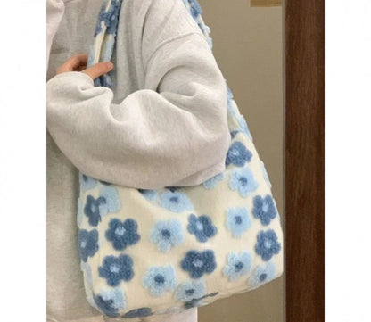 Large capacity women's fur bag in white and blue with adjustable strap