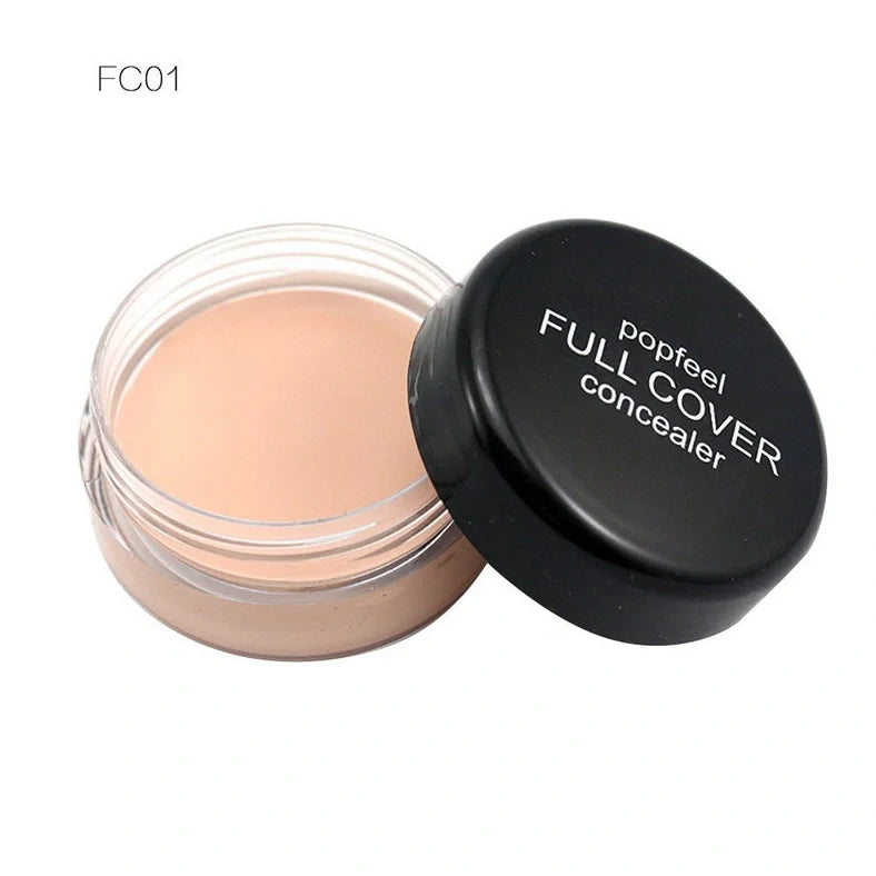 5-colour monochrome concealer palette measuring 4x4x2.2cm for facial coverage