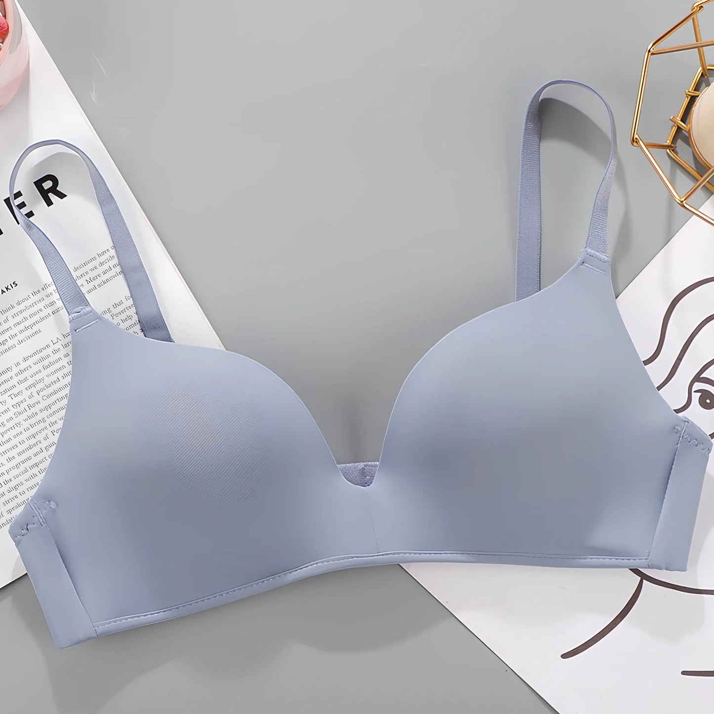 White breathable gather bra with detachable straps, 3/4 cup, seamless one-piece design for women