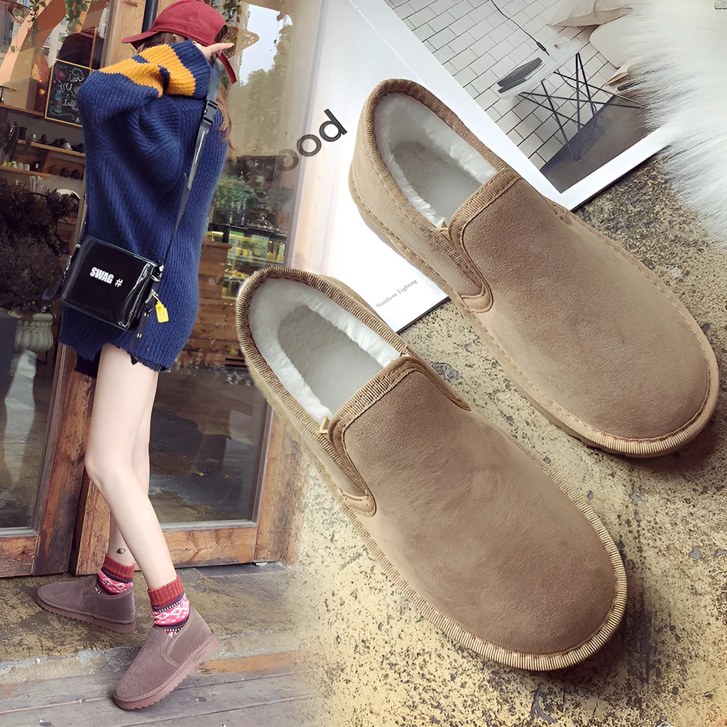 Fleece-lined flat snow boots in various colours showing low-top casual style and rubber sole.