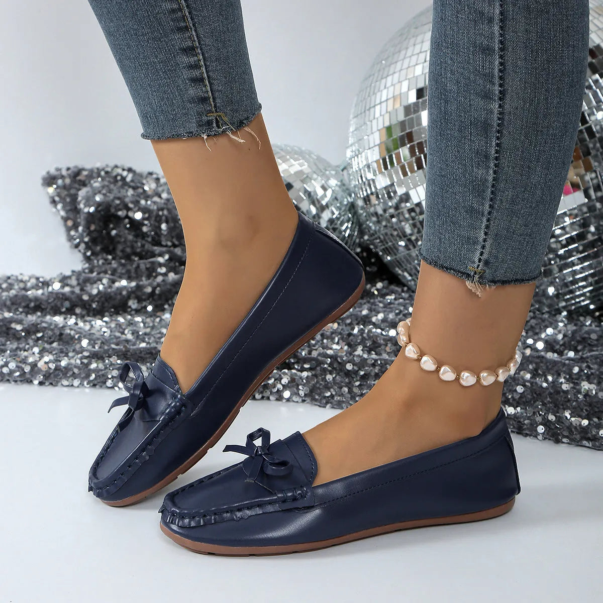 Casual bowknot flat shoes women soft-soled loafers slip-on round toe patent leather black