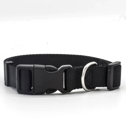 Soft nylon pet collar in various colours, adjustable for cats and dogs