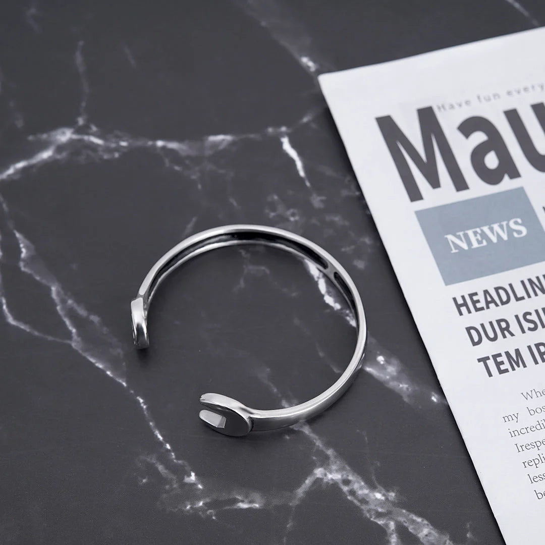 Stainless steel wrench screw bracelet in steel color and gold options