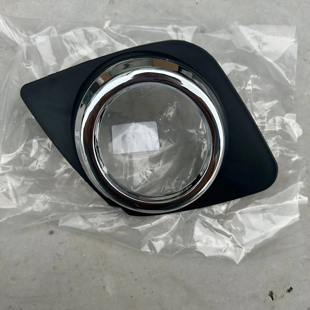 Toyota RAV4 front bumper anti-fog lamp cover set in matte black for main driver and co-pilot