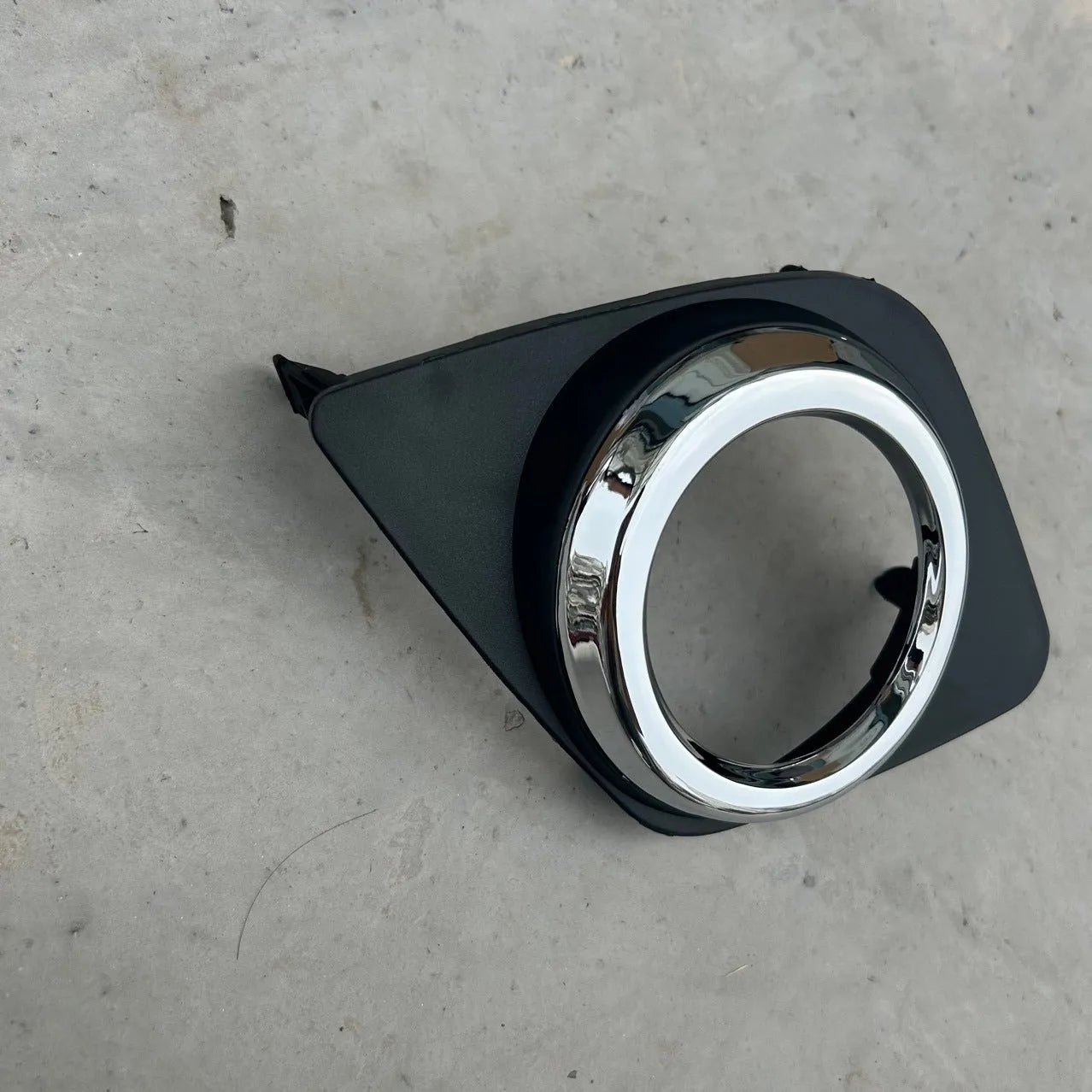 Toyota RAV4 front bumper anti-fog lamp cover set in matte black for main driver and co-pilot