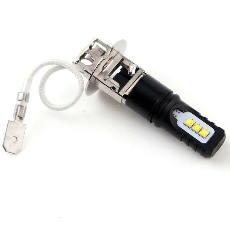 Aluminium alloy car fog lamp bulb for H3 and H1 fittings with white light.