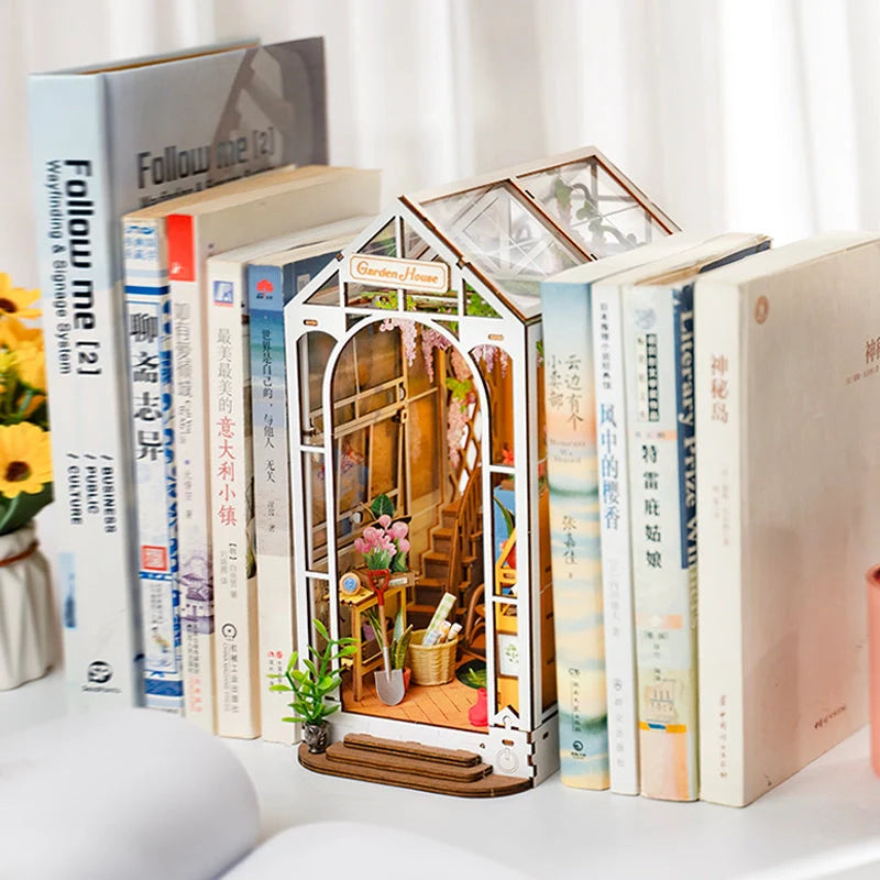 Robotime Rolife Garden House Book Nook Kit DIY miniature project