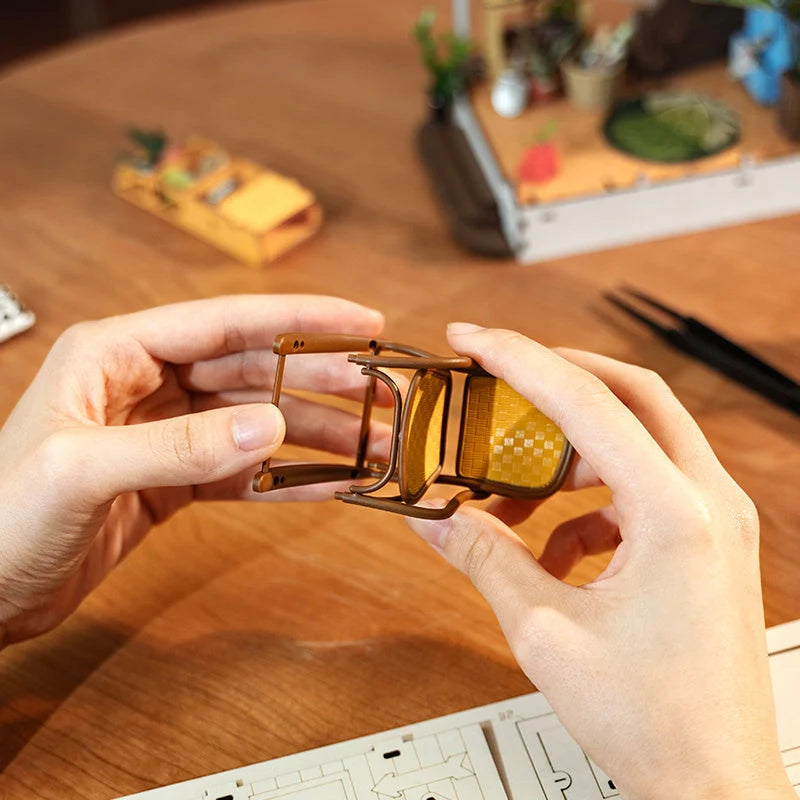 Robotime Rolife Garden House Book Nook Kit DIY miniature project