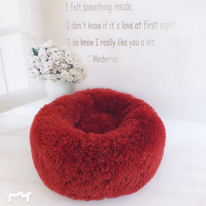 Plush pet nest in various colours and sizes for ultimate pet comfort