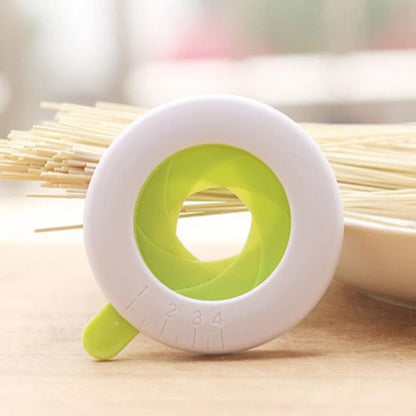 Adjustable noodle thickness measurer for custom pasta making