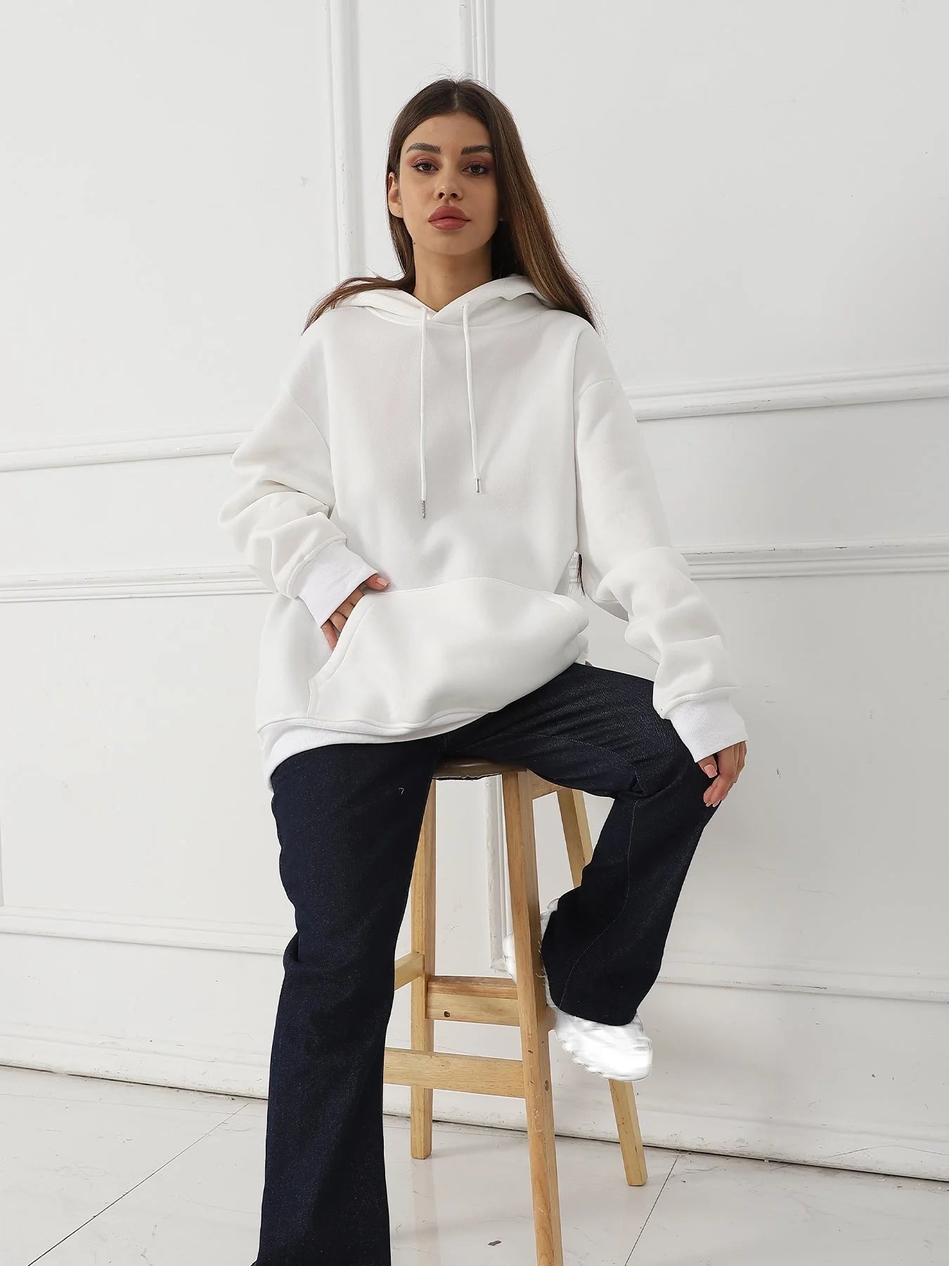 Women's casual printed long sleeved sweatshirt in polyester, available in white, khaki, and black.