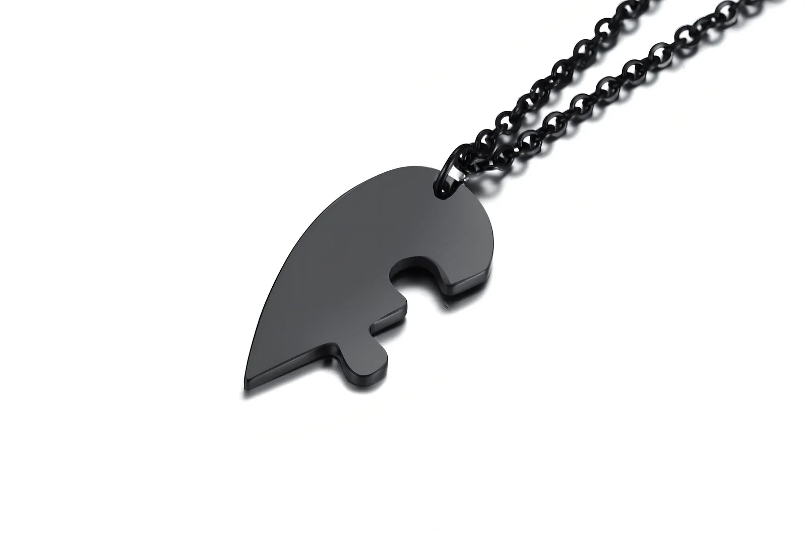 Heart-shaped titanium steel friendship pendant set in silver, gold, black with optional 51-80cm chain, rust-resistant two-piece unisex jewellery