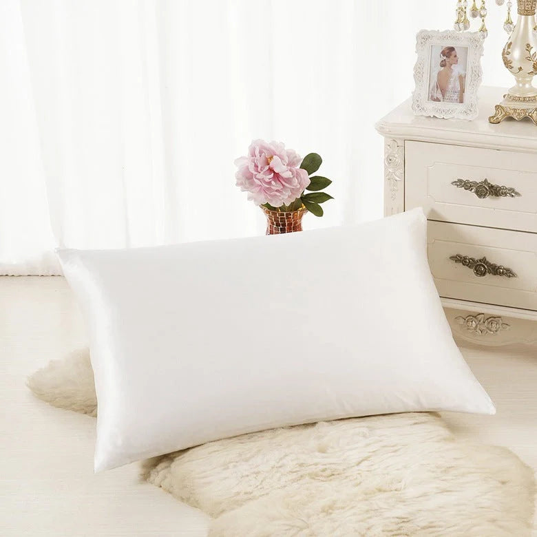 Luxury satin ice silk pillowcase in multiple colours for a cooler sleep