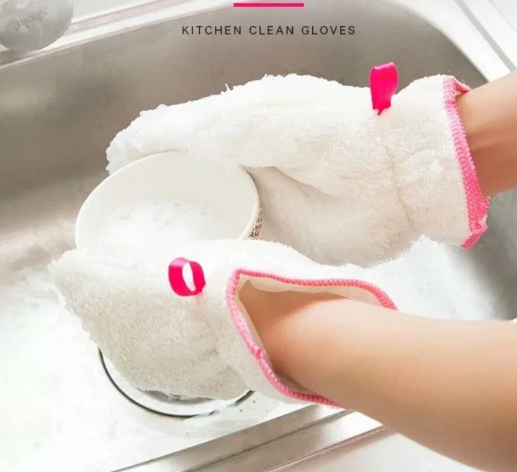 Thick microfiber dishwashing gloves in white, perfect for safe and efficient cleaning