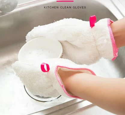 Thick microfiber dishwashing gloves in white, perfect for safe and efficient cleaning