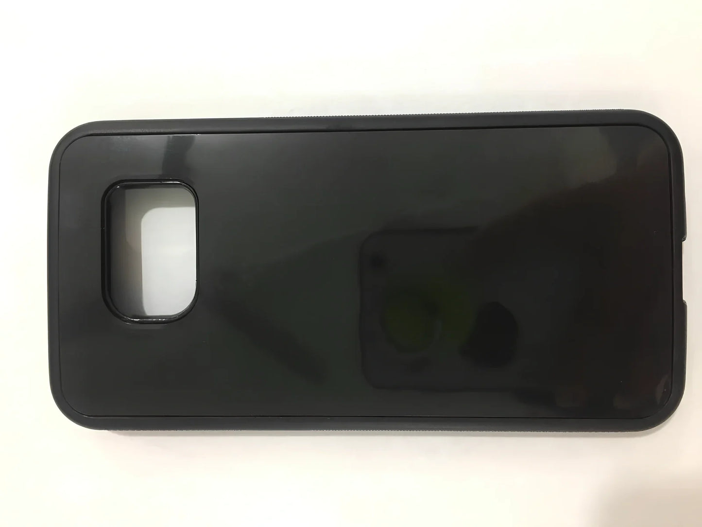 Black anti-gravity nano-adsorption phone case sticking to glass surface, compatible with iPhone 13 Pro Max, TPU-PC material