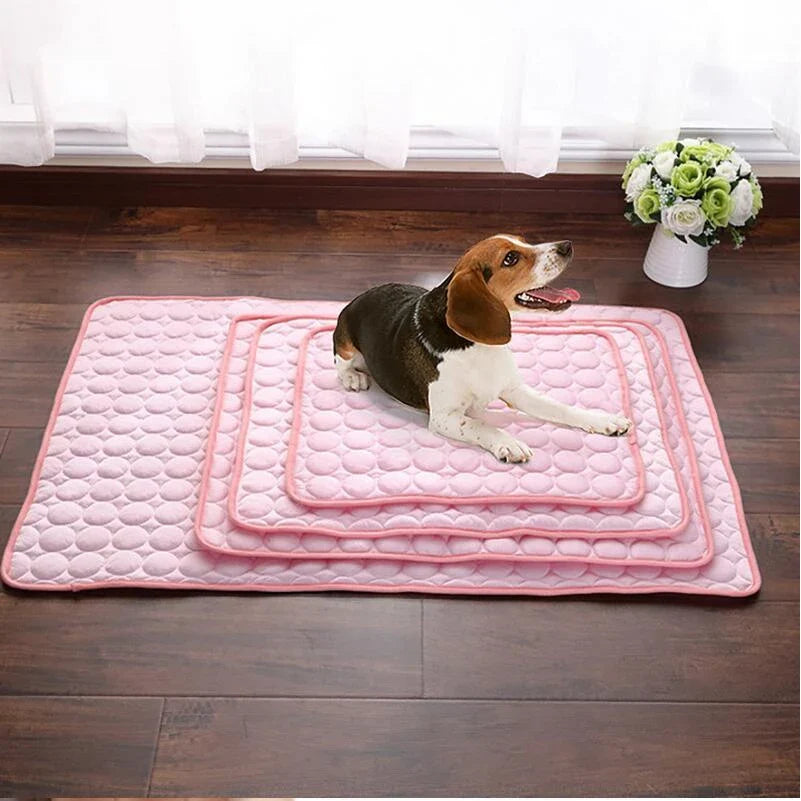 Cooling Comfort for Pets: Durable Summer Pet Pad - An innovative pet cooling mat made with premium materials for instant relief from hot summer temperatures