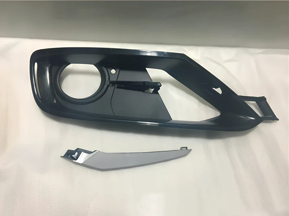 BMW 3 Series F30 black ABS front bumper ventilation grille with left right fog lamp covers and trims, 18cm wide enclosed design