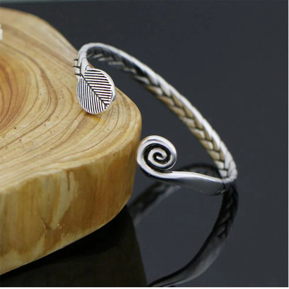 Women's Chinese retro bracelet with fish charm in 925 silver electroplated copper with adjustable opening