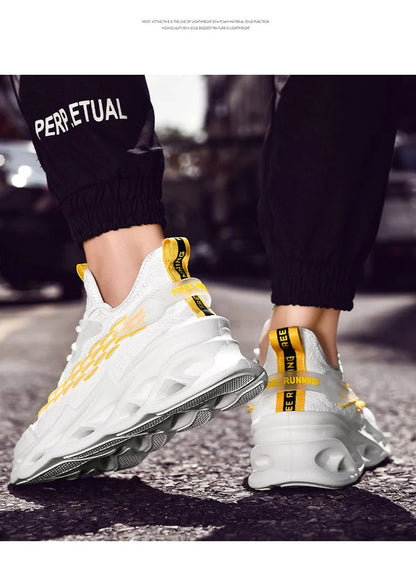 Wild sports casual shoes with lace-up closure and low heel in beige, black, or white options